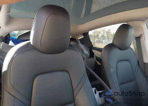 2022 Tesla Model Y Long Range Dual Motor All-Wheel Drive from USA, damaged, VIN 7SAYGDEE2NF319289